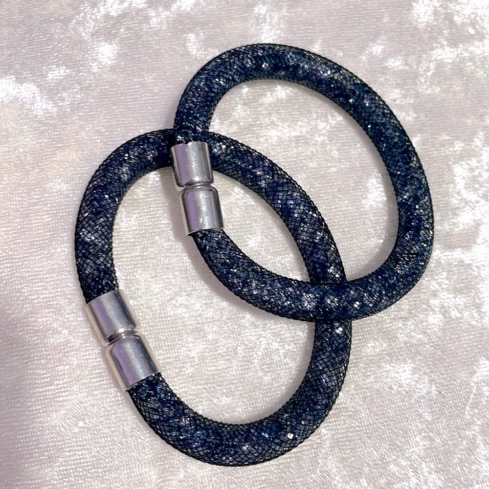 Magnetic mesh bracelet set